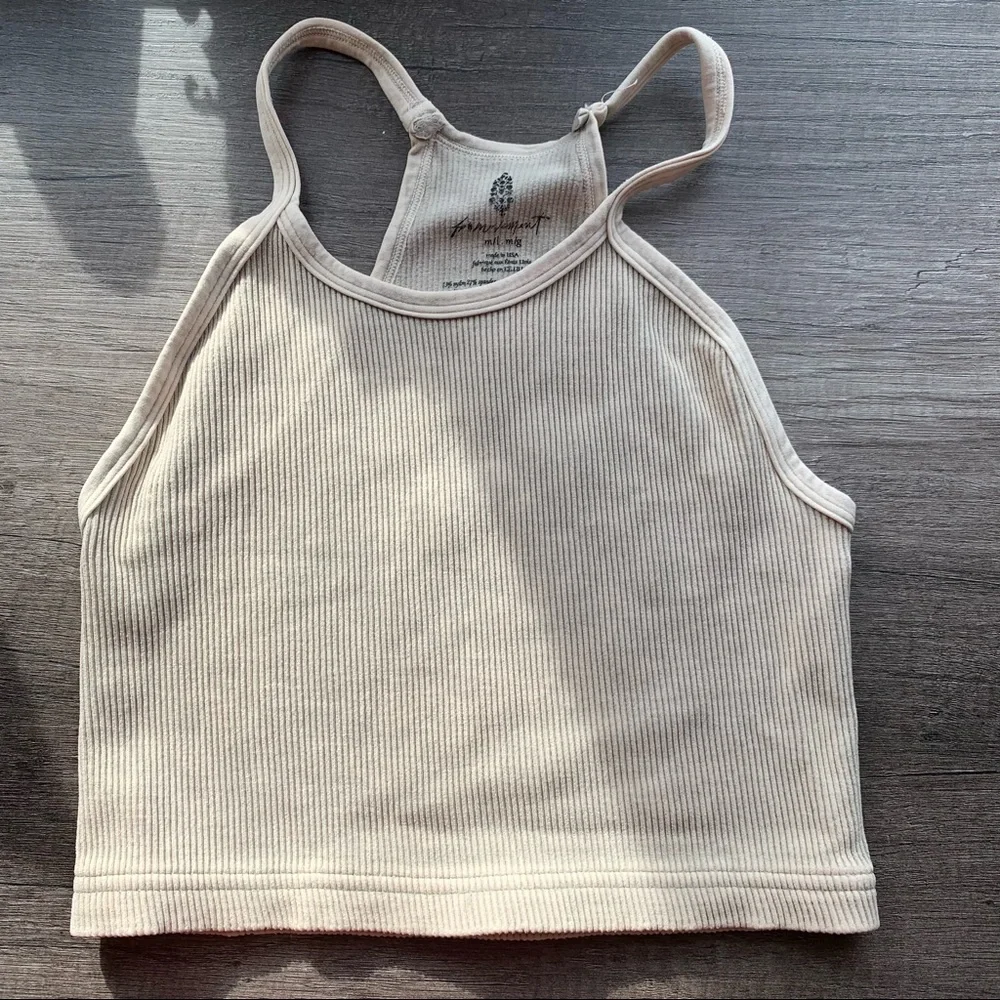 Free people Happiness Runs Crop - Picture 2 of 5